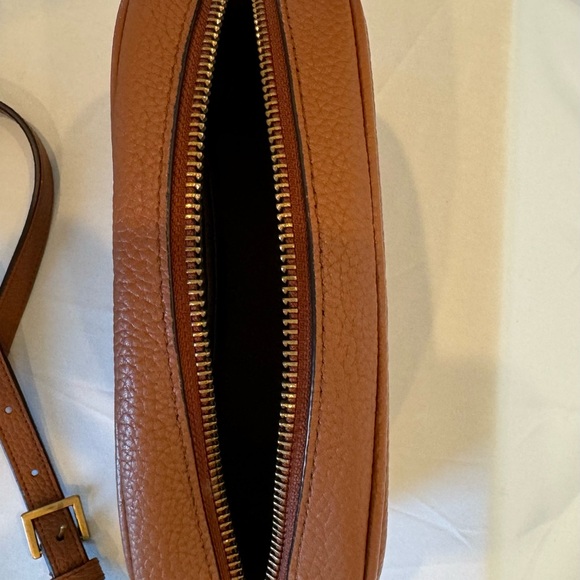 J Crew small pebbled leather crossbody bag in very good, clean condition. - Picture 7 of 11